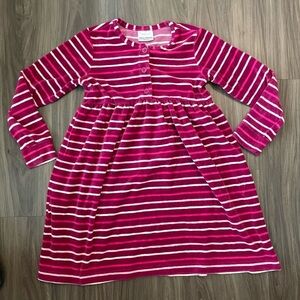 Hanna Andersson Mulberry Signature Playdress In Velour size 6/7